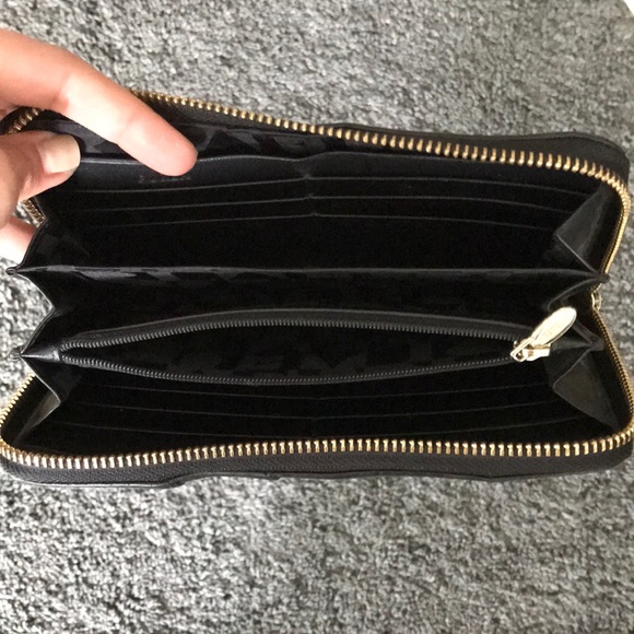 ✨Authentic FURLA Wallet - EUC! - Picture 6 of 8